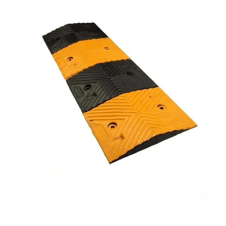 Wholesale Price Yellow and Black Road Rubber Speed Bumps