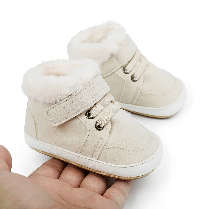 New Arrival Add Plush Fur Design Winter Baby Toddler Warm Shoes 2022 Christmas Baby Shoes for Boys and Girls manufacture