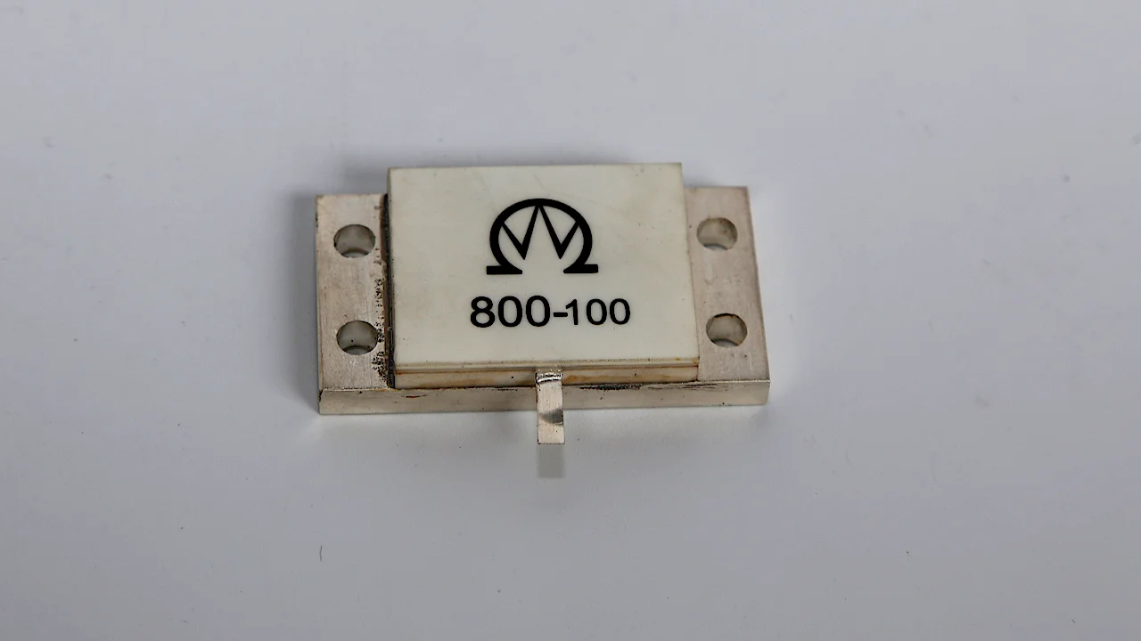 High-power Ceramic RF Resistor with 5% Tolerance 800W 50ohm for 3G and 0-2GHz Applications