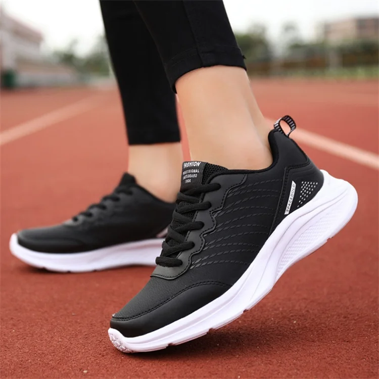 Fashion Lightweight Soft Bottom Outdoor Running Women's Sneakers Casual Sports Shoes