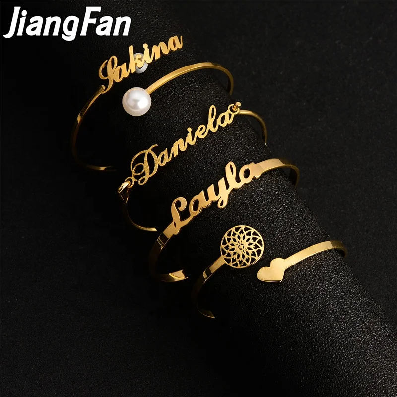 FOCALOOK Link Chain Bracelets for Women Customizable Bracelets 18K Gold Plated Adjustable Chain Lock Charm Bracelet Send Gift Box 