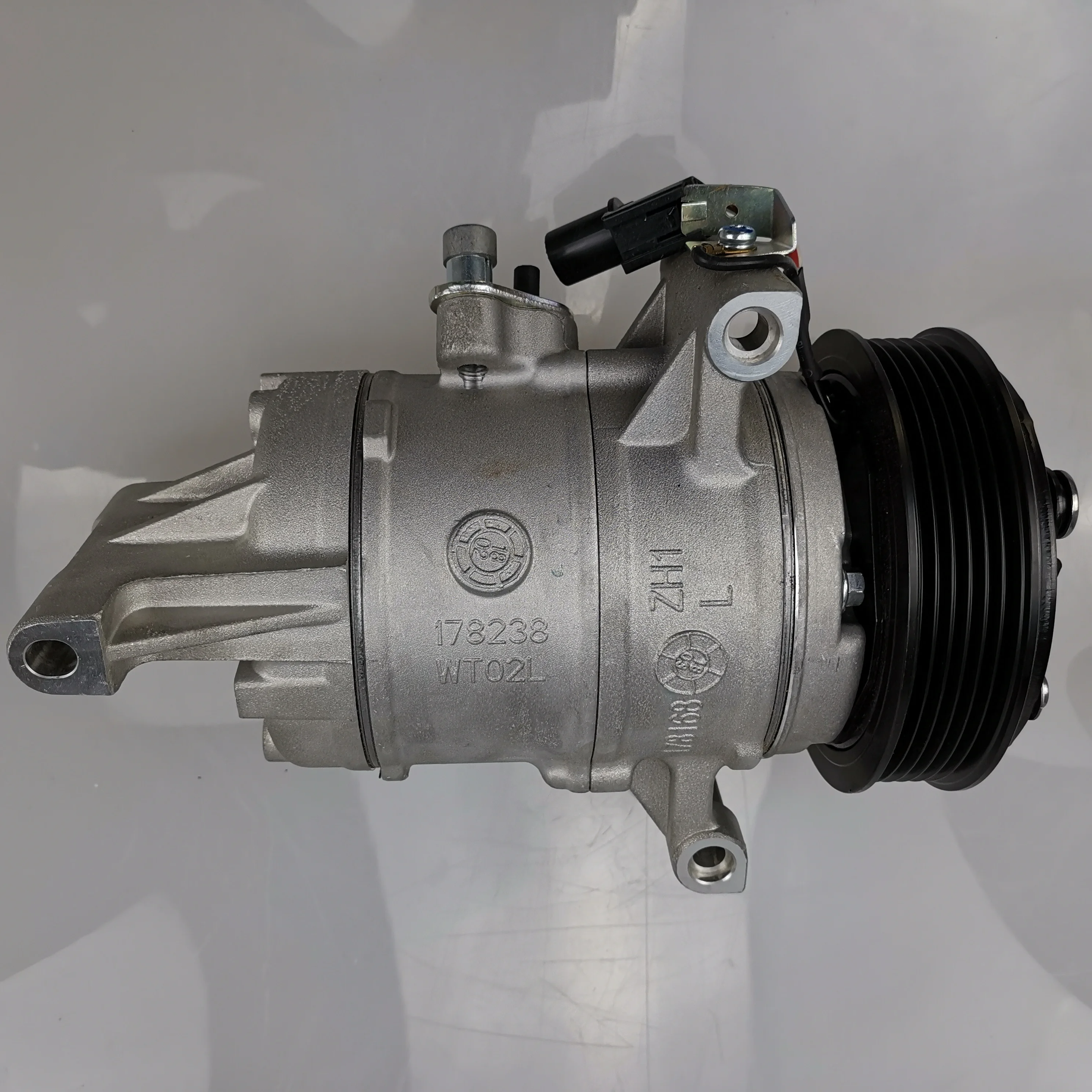 Saic Maxus T60 Original Air Conditioning Compressor Sebx13d C00049324