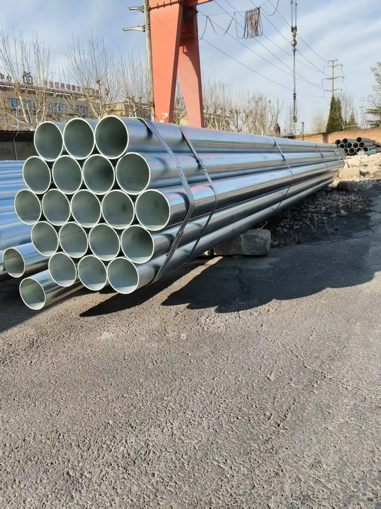 Hot-Dip Galvanized S355JR Steel Pipes for Wind Turbines High-Strength TUV Certified 12m Length Fast Lead Time factory