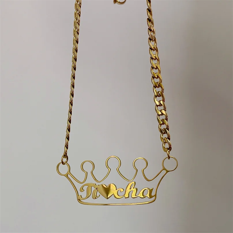 Fashion Custom Crown Name Necklace 