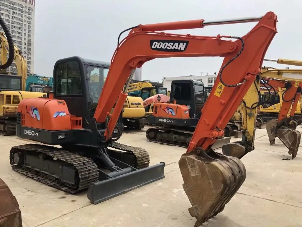 Good Used Doosan Dx60 Dh60 7 Crawler Excavator For Sale Original Good