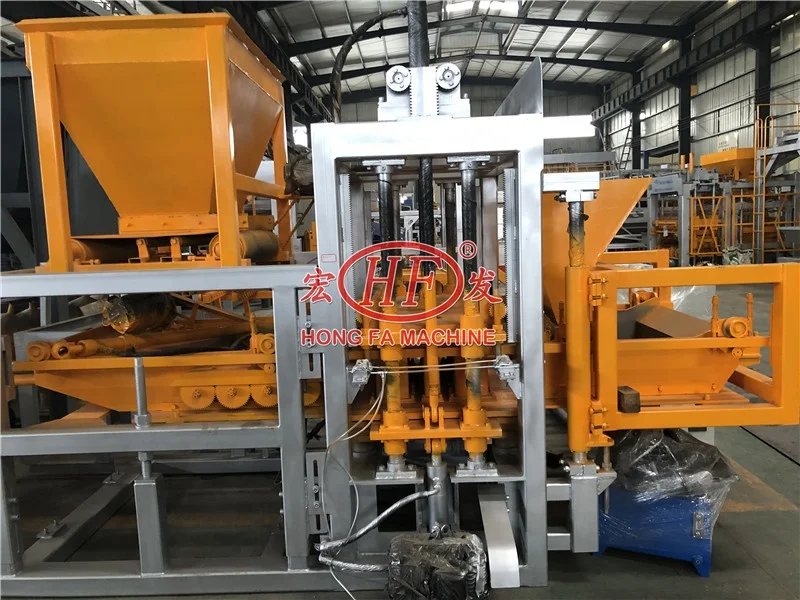 QT 6-12 uganda price of concrete block making machine salt blocke machine, cement hollow block moulding machine for sale