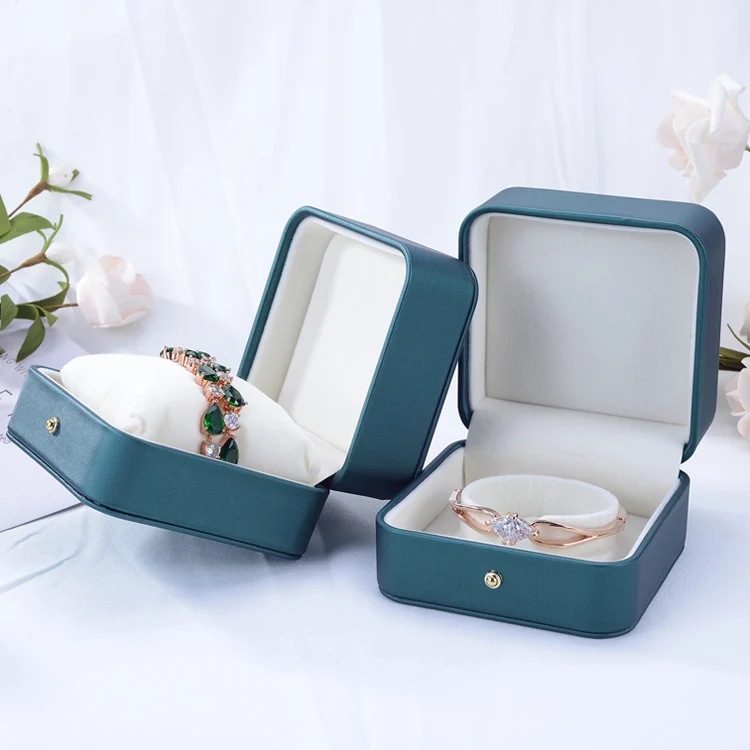 Customized Fashion Gift Wedding Ring Bangle Watch Pendant Bracelet set Luxury Jewelry box