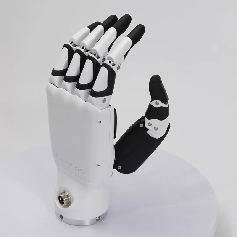 robotic hands 1 (2).jpg