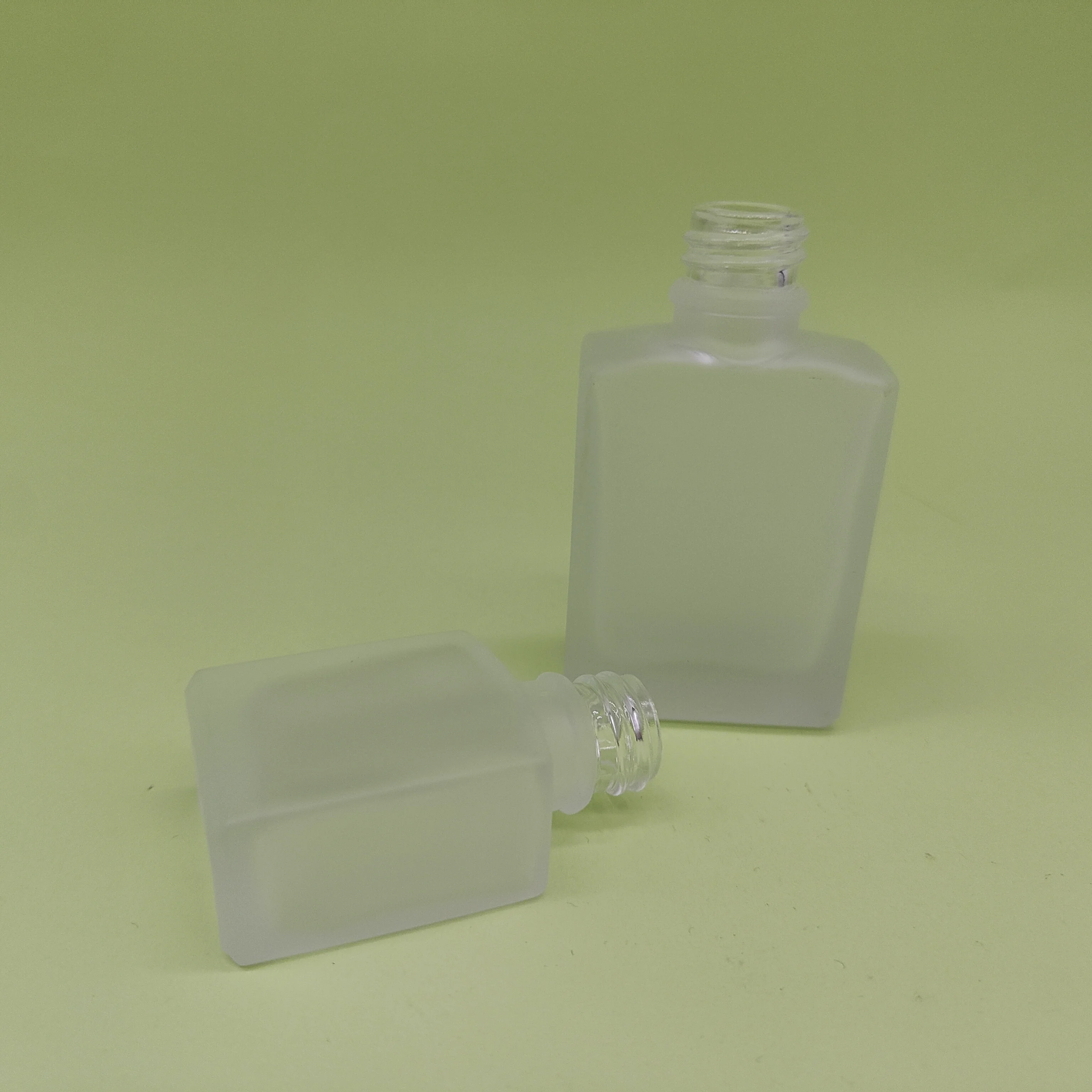 30ml wholesale frosted glass bottle glass perfume bottle square essential oil bottle-30