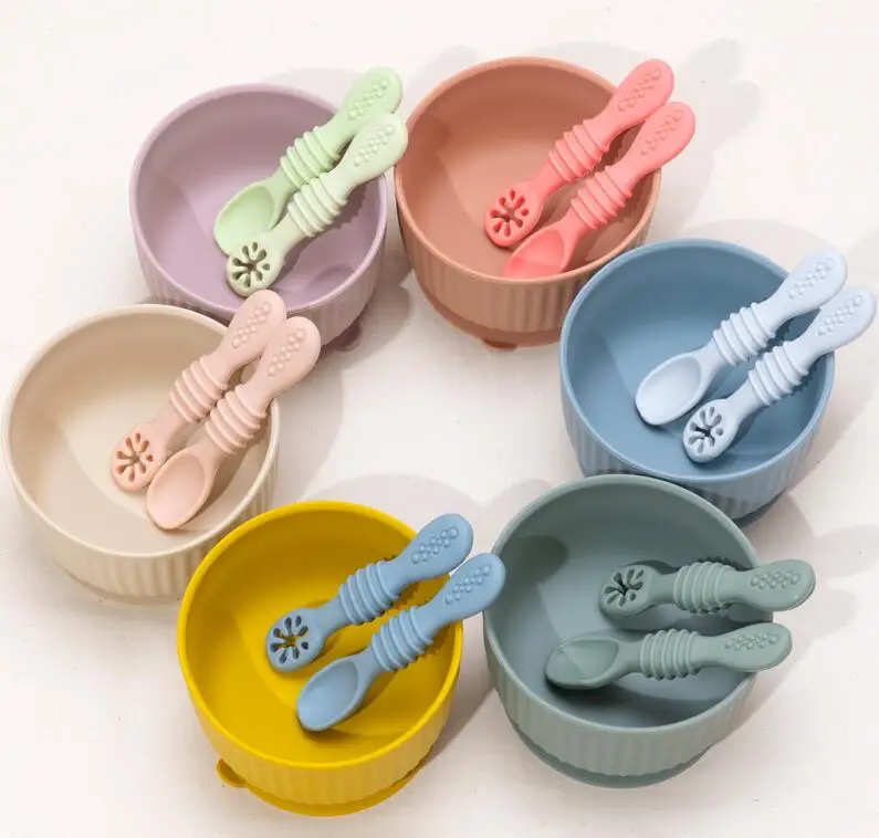 BPA free chew spoon set soft silicone baby feeding spoon baby training fork and spoon set for baby led weaning