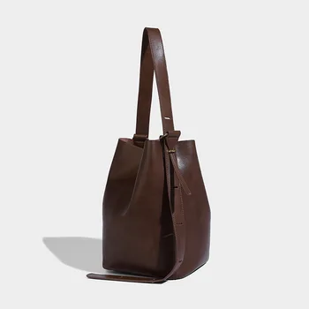 Female 2024 new niche high texture retro bucket bag all casual son mother Korean version single shoulder bag for women