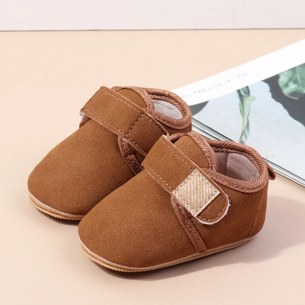 Soft PU Anti-Slip TPR Sole Hand-Sewed Pre-Walking Flat Spring/Autumn Shoes Light Breathable 2025 High Quality Baby Sneaker supplier