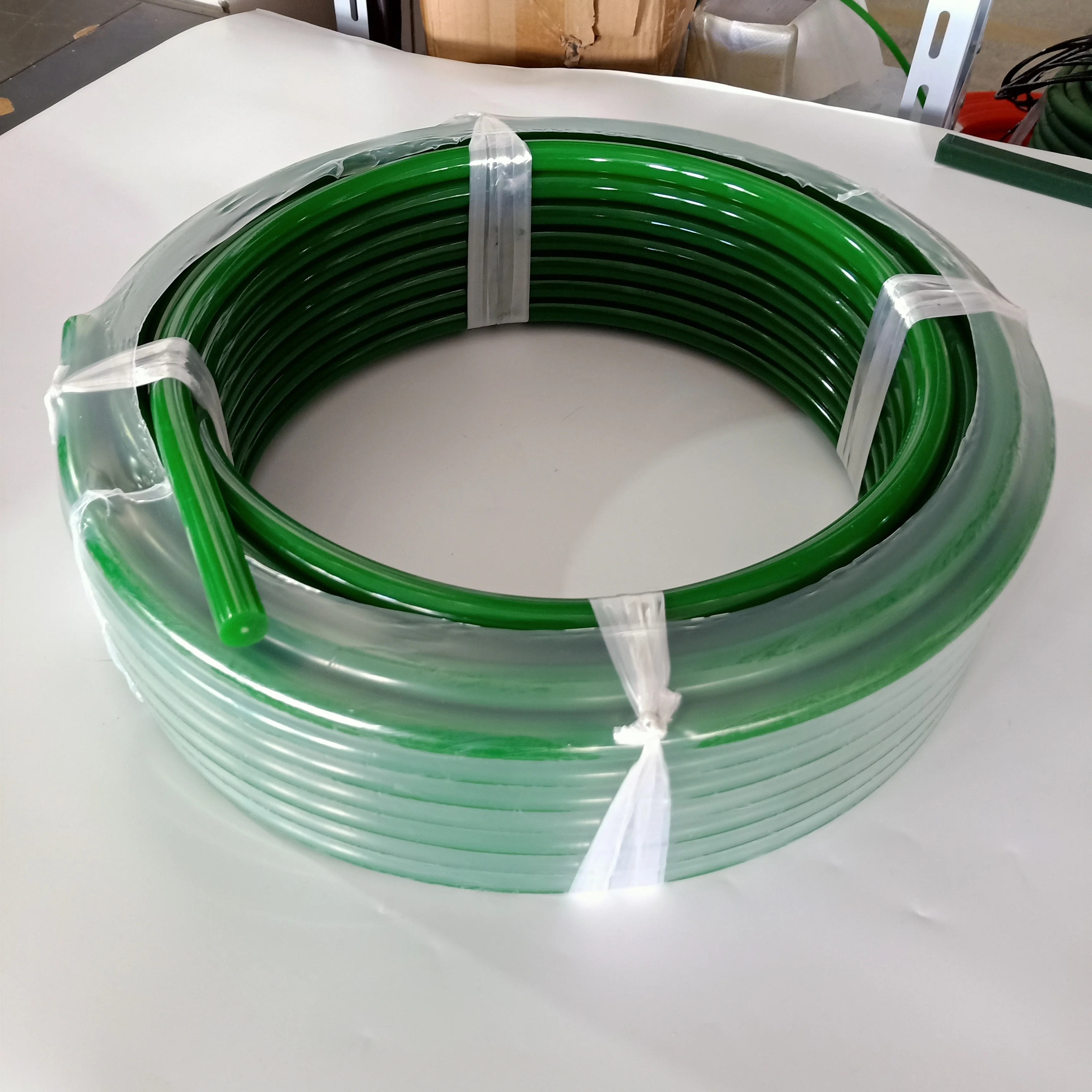 product multi layer pu wire core belt laminated reinforcement abrasion resistant conveyor belt polyurethane round belt for logistics-4