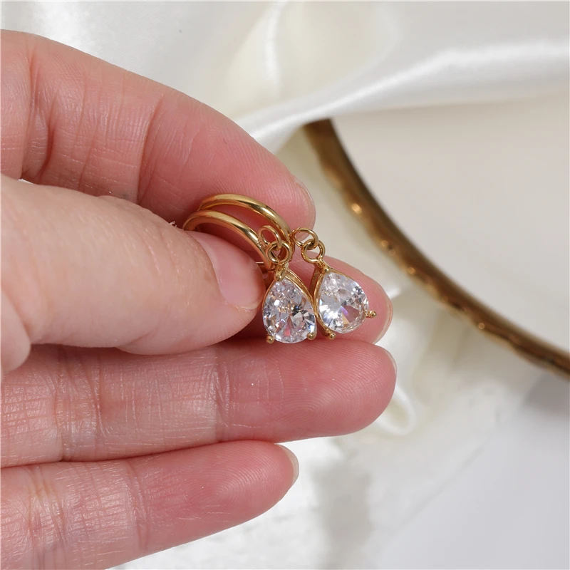 Luxury High Quality Zircon Water Drop Stainless Steel Hoop Earring Non