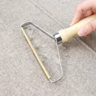 China Hot Selling Wooden Metal Clothing Shaver Shave Wool Implement Portable Lint Remover