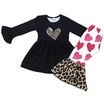 Factory custom boutique girls' clothing sets two piece black smocked dress with heart valentines day bell bottom kids outfits