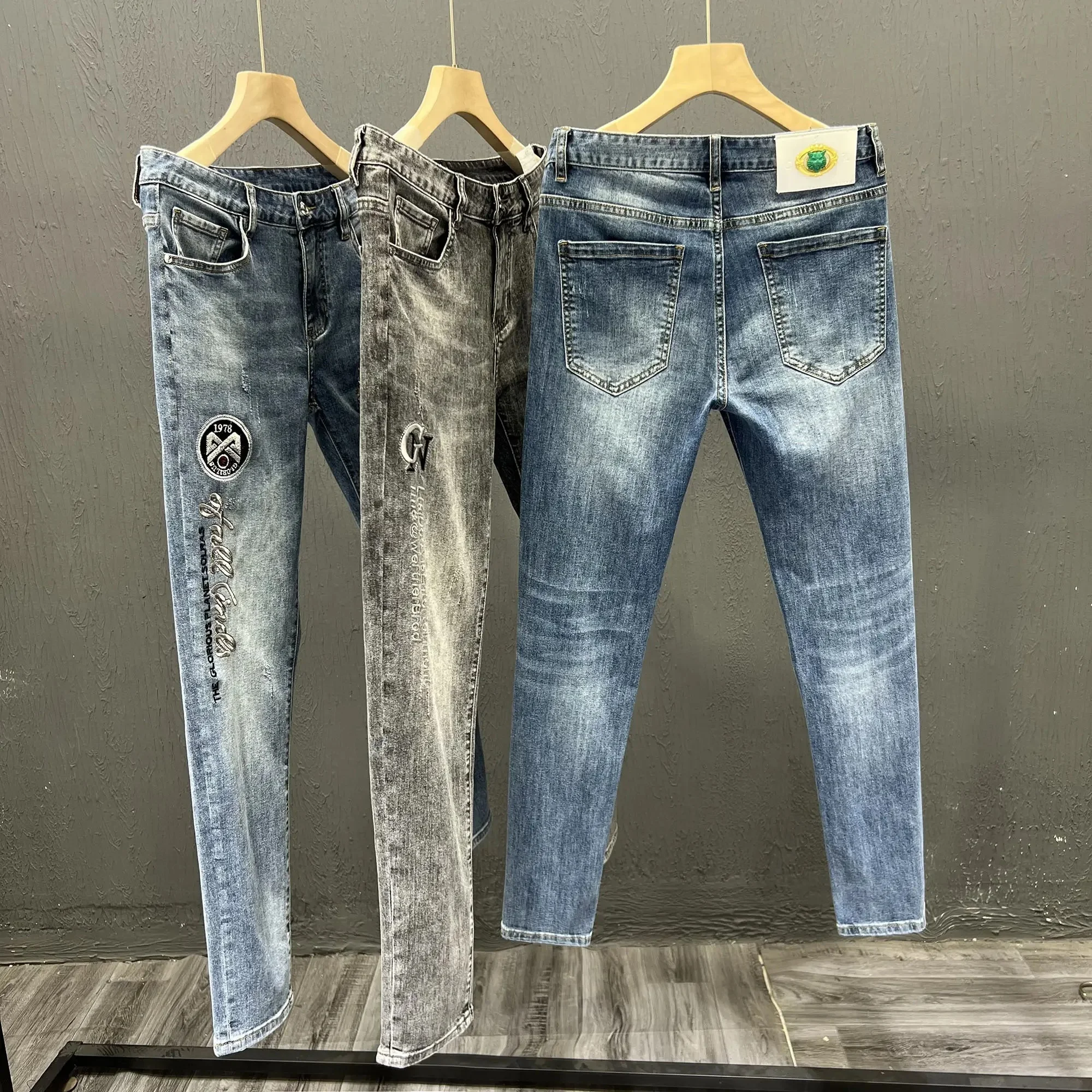 2024 plus size men's jeans Denim All Cotton flared Leg bottom Men Jeans Ripped Fashion Denim Pants Cool stacked Jeans