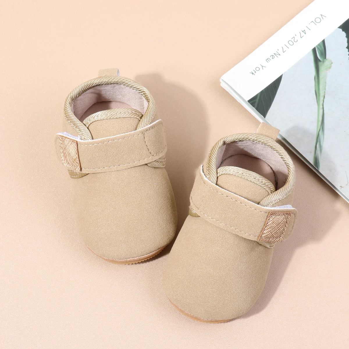 Soft PU Anti-Slip TPR Sole Hand-Sewed Pre-Walking Flat Spring/Autumn Shoes Light Breathable 2025 High Quality Baby Sneaker supplier