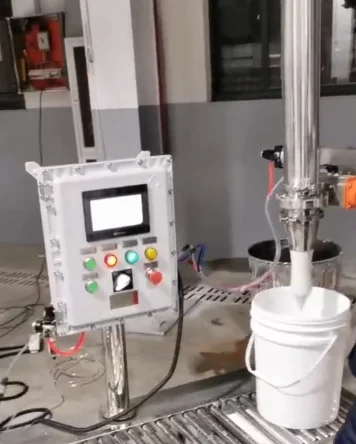 工厂自动果汁水液体瓶袋液体灌装机和活塞灌装机