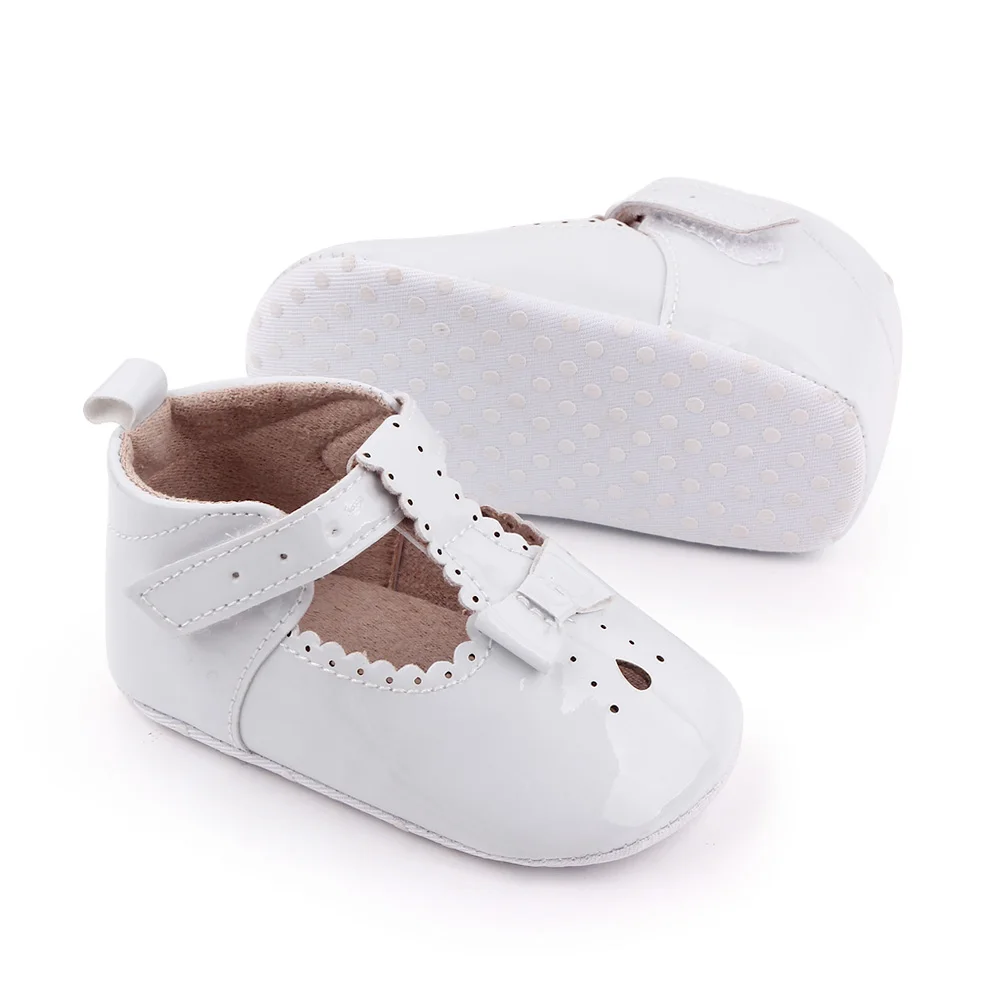 Spring and Summer Pure Color Hollow Shining PU Leather Baby Girls Soft Soled Princess Shoes details