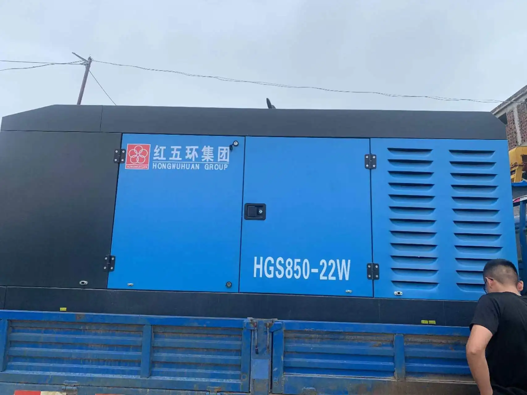 Hongwuhuan HGS24-22Y High Pressure Tow Stage Compression 22bar Portable Diesel Screw Air Compressor