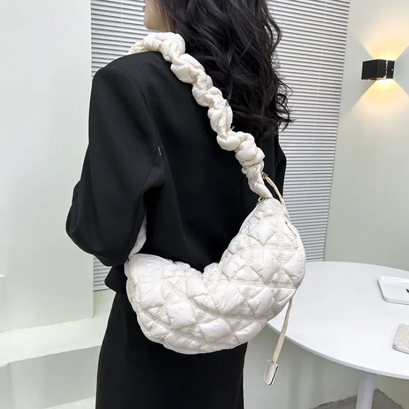 2023 New Korean Style Niche Versatile Cloud Pleated Armpit Bag Casual Dumpling Bag Single Shoulder Crossbody Bag