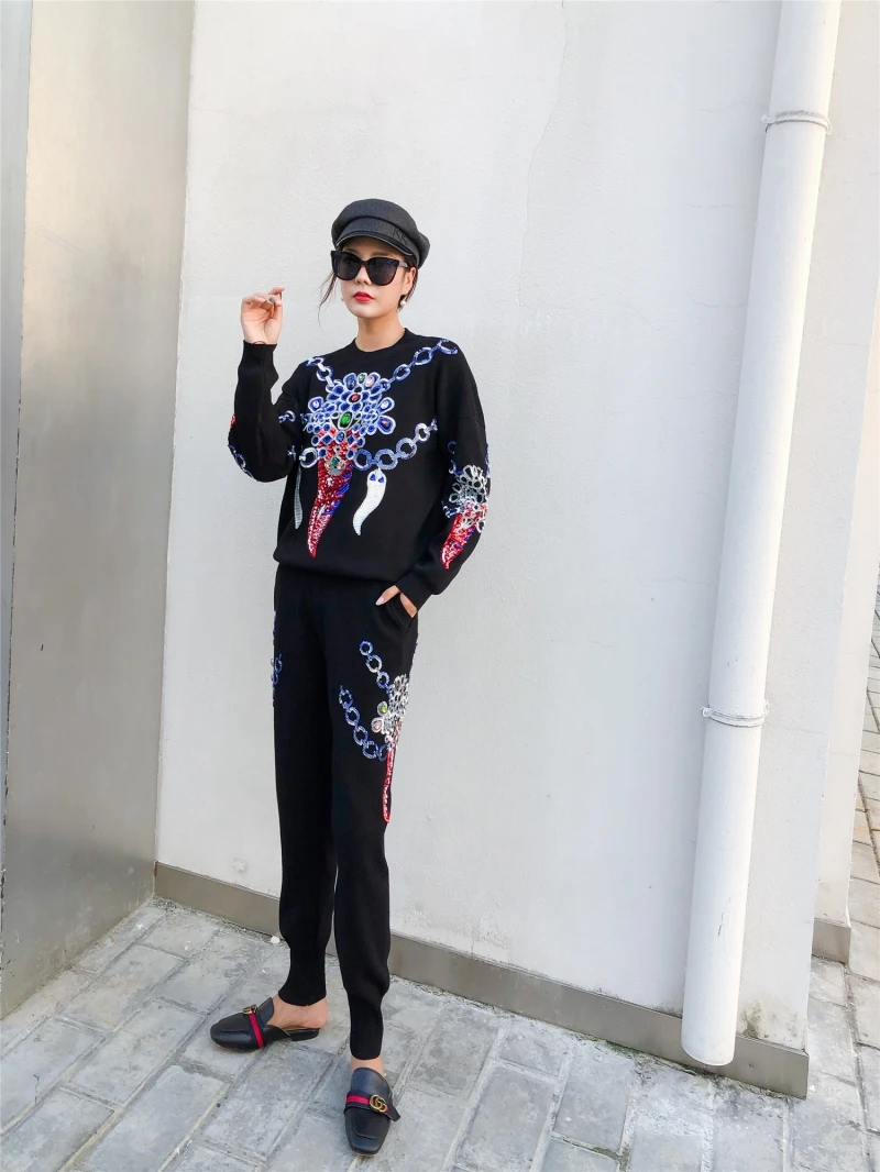 ladies casual european and american face print sweater suit