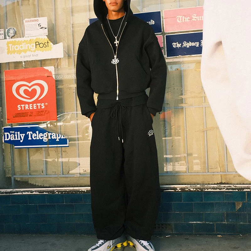 Custom 420grams Heavyweight Streetwear Tracksuit with Full Length and Side Pockets Hoodie and Sweatpants Set