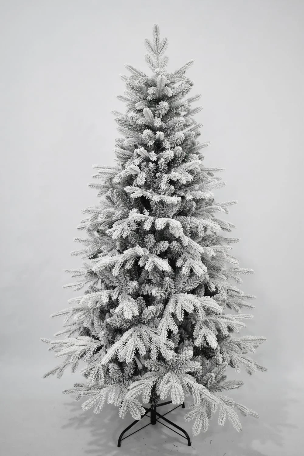 China Wholesale Pine Needle Christmas Tree Nice Natural Green & White Snow for Festival Celebration Decorations details