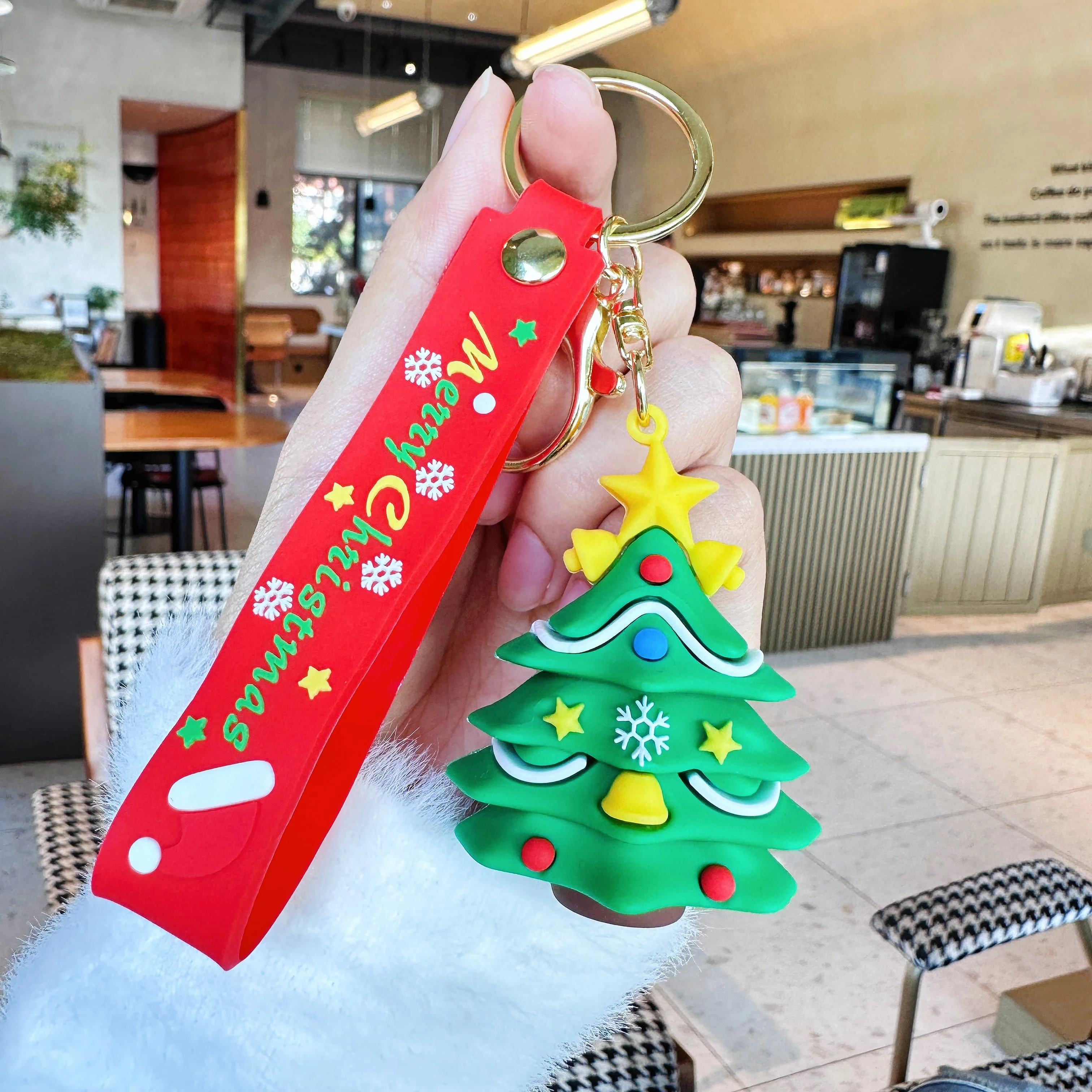 Hot selling Christmas Keychains Cartoon Santa Claus pendant Elk Snowman Keyring For Women Children Gift 2024 New Year Decoration