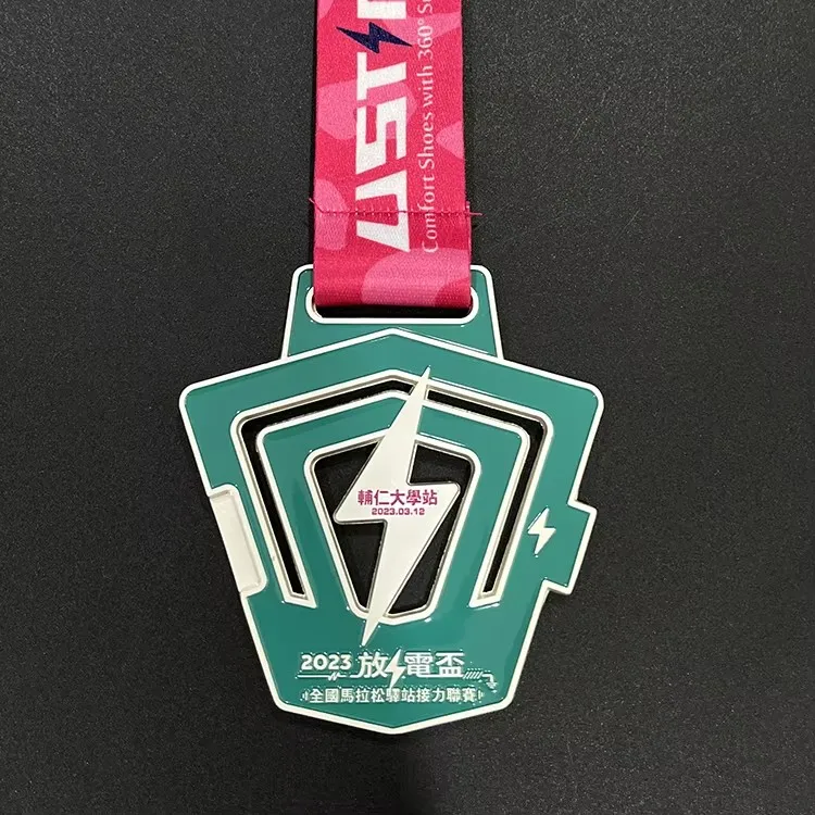 Customized logo Hollow Medal Sports Fun Run 3D Metal Marathon Finisher Running Sports Medals details