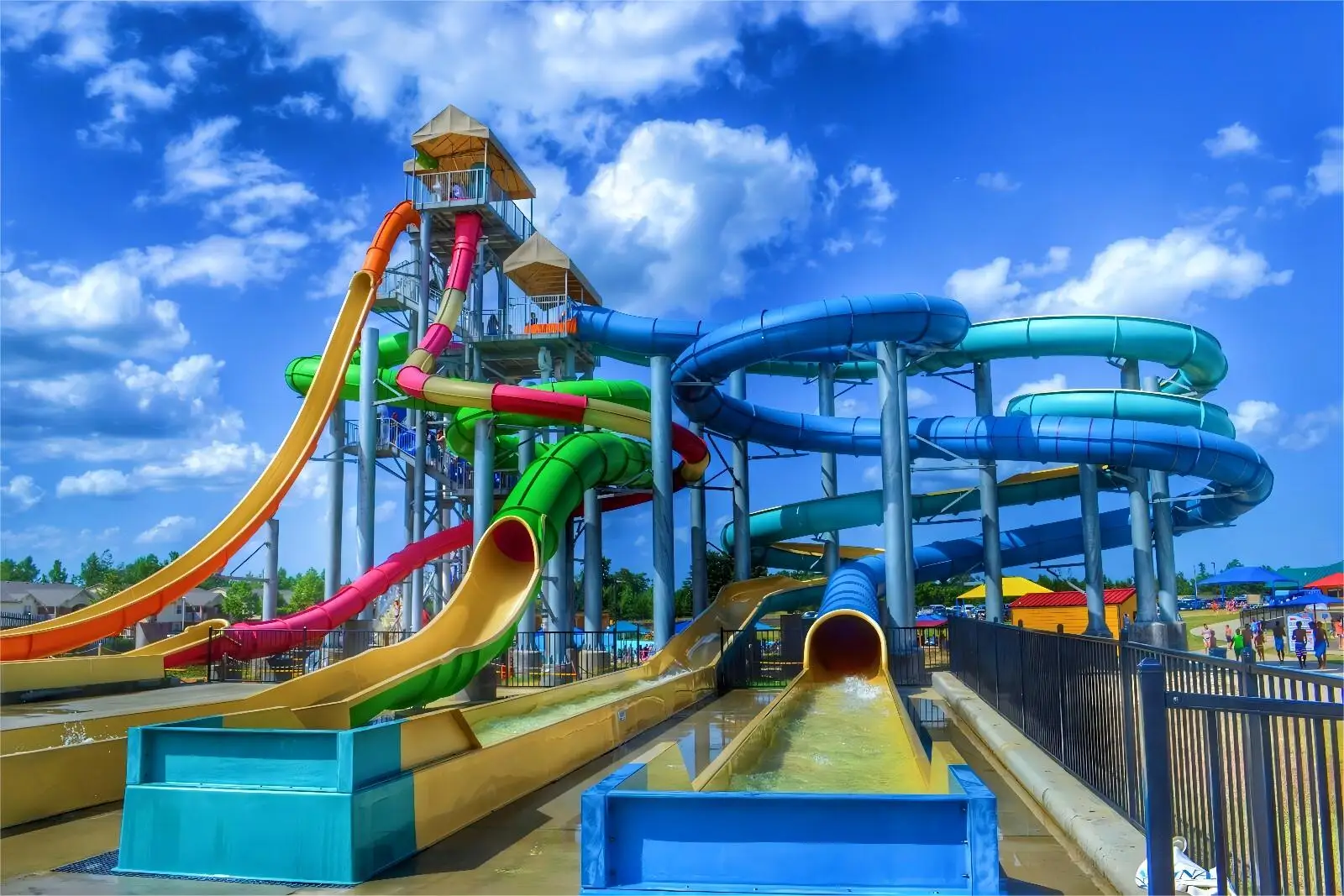 Fiberglass Water Park Slide with Pool End 6-8mm Thickness and Over 10 Years Service Life