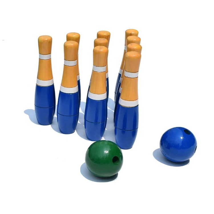 lawn bowling pins