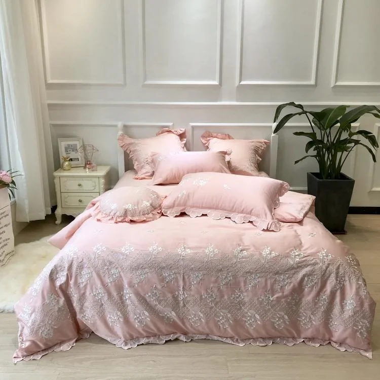 green pink bedspread