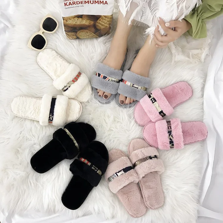 Open Toe Cute Fur Slippers HIPRETTYUS Women's Faux Fur Slides Indoor or Outdoor Comfortable Furry Slide Sandals with Fluffy Fur 