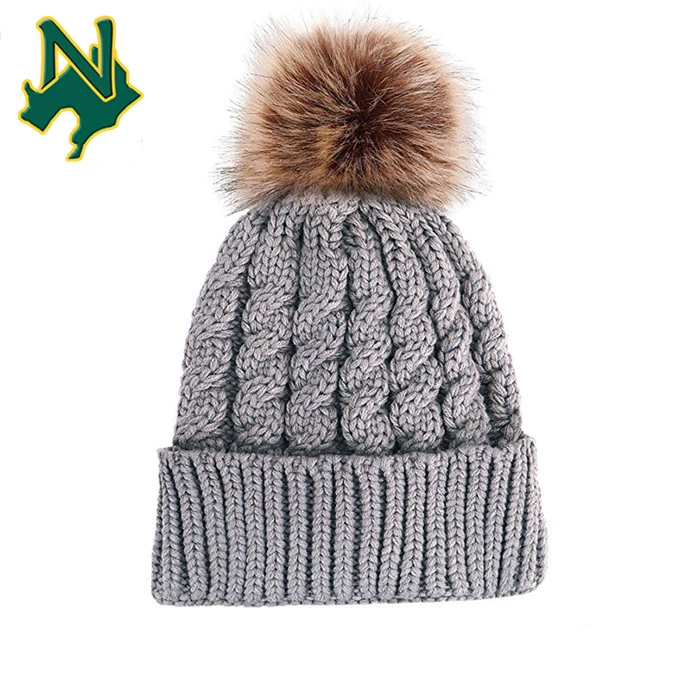 Topi Beanie Bola Bulu Palsu Kualitas 
