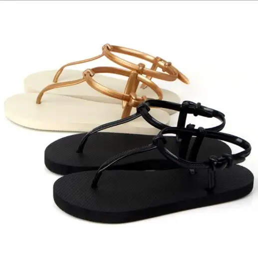 Rubber or Leather? How to Choose the Best Beach Sandals