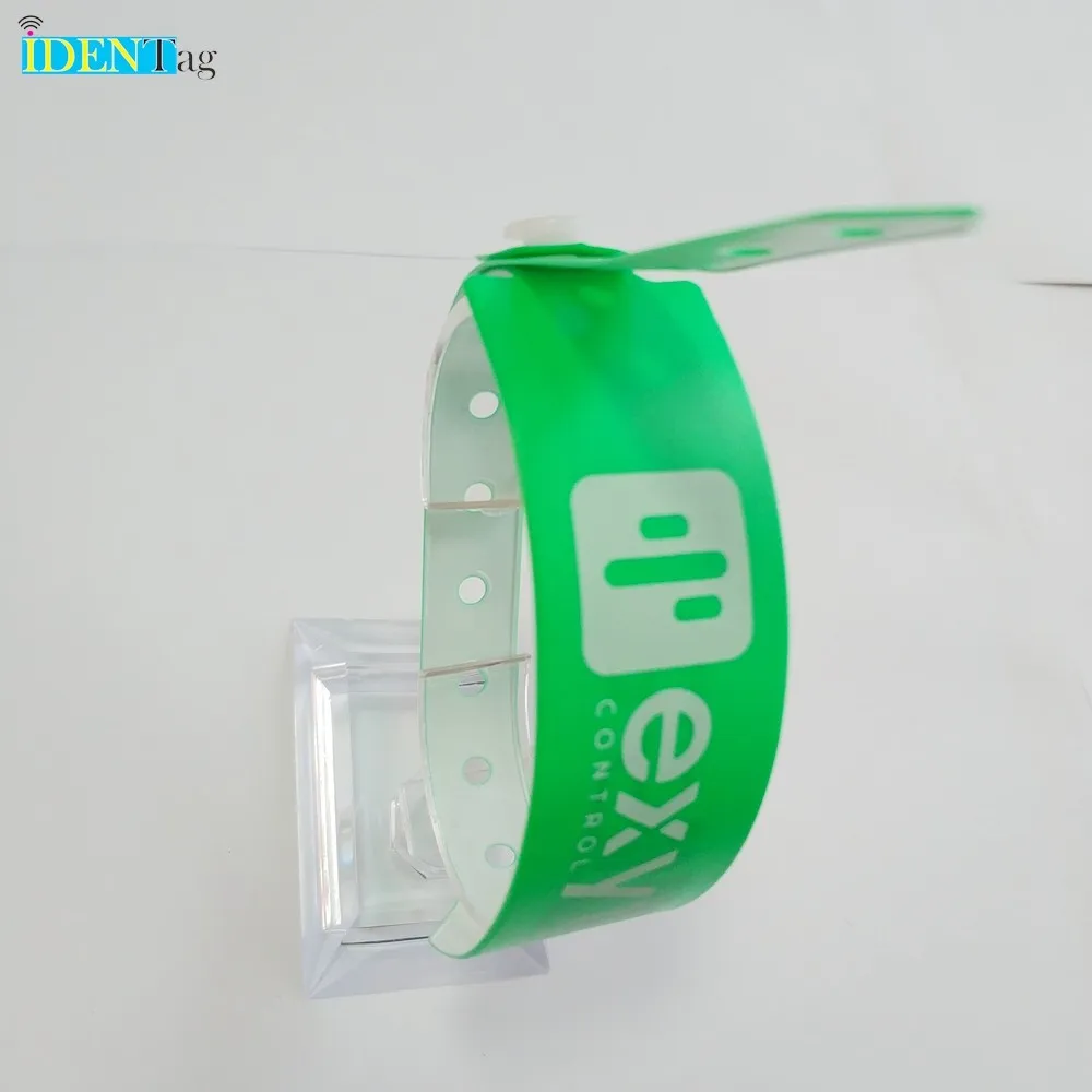 Adjustable Passive Qr Code Rfid Pvc Wristband Rubber Rfid Wristband