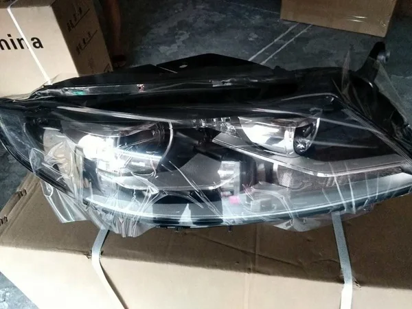 13 CC headlight.jpg