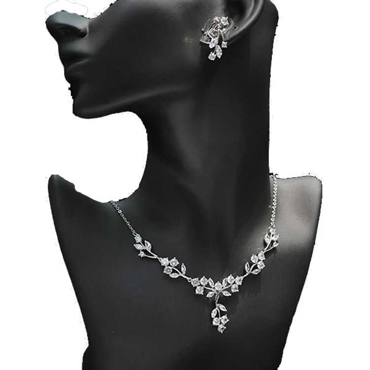 Shiny Zircon Necklace Set Silver Flower 