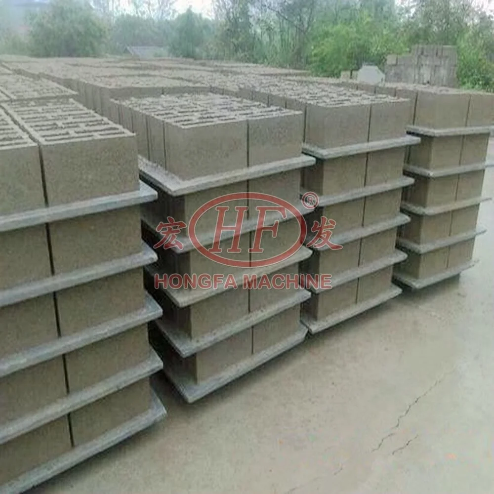 8 Years Guarantee Block Pallet Made of Reinforced Glass Fiber Mat Brick Pallet.jpg