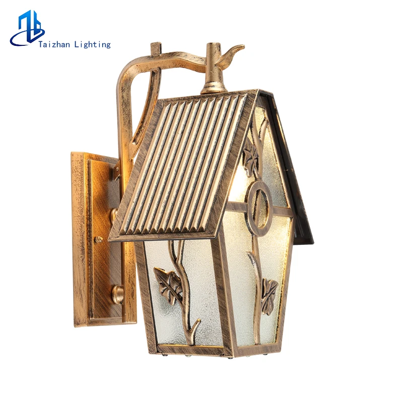 birdhouse wall light