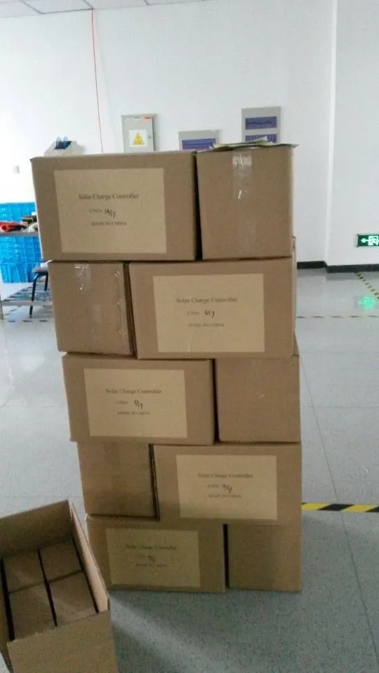 China hot sale IP67 lithium battery solar led light charge controllers with microwave motion sensor from China supplier