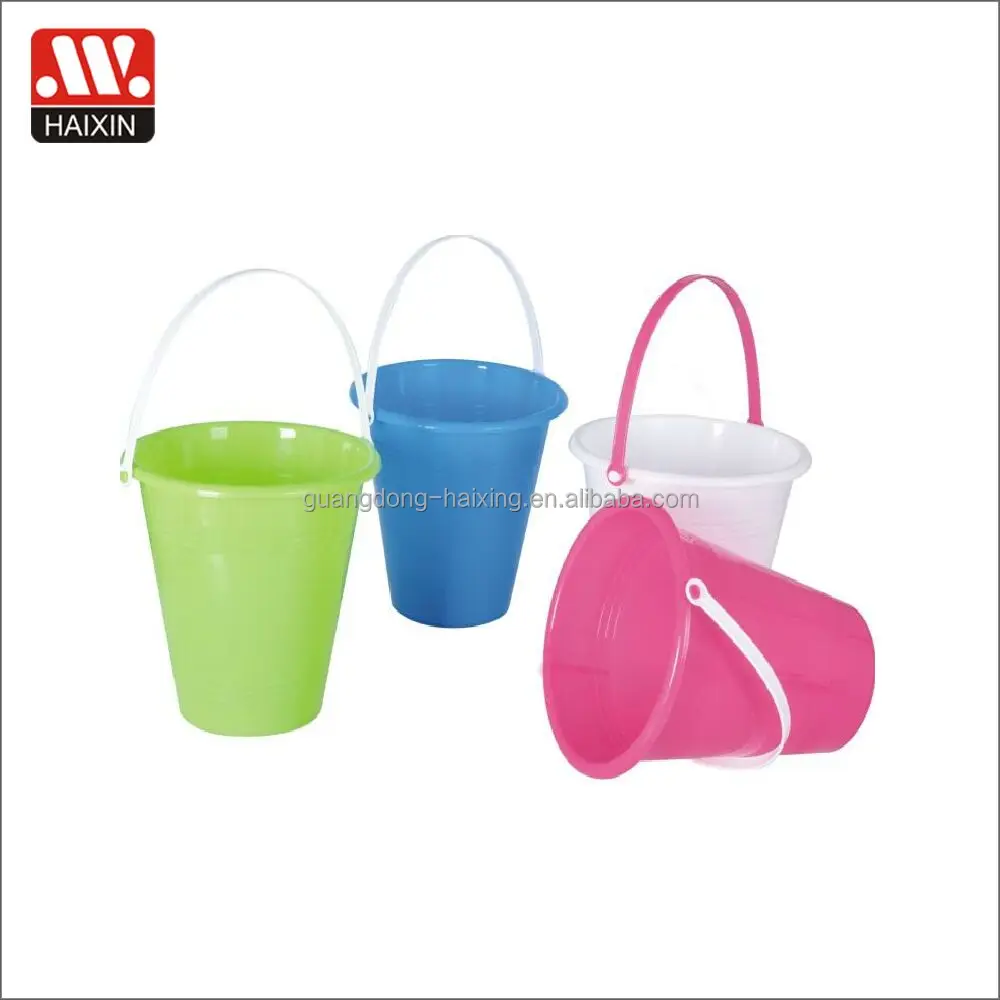 Factory supplying 4L Plastic Bucket Mini Bucket With Handle Popular Kids Beach Toys  Home Cleaning Bucket