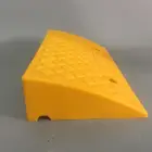 Car Ramps Black Or Yellow Durable Car Plastic Road Ramps Vehicle Kerb Ramps