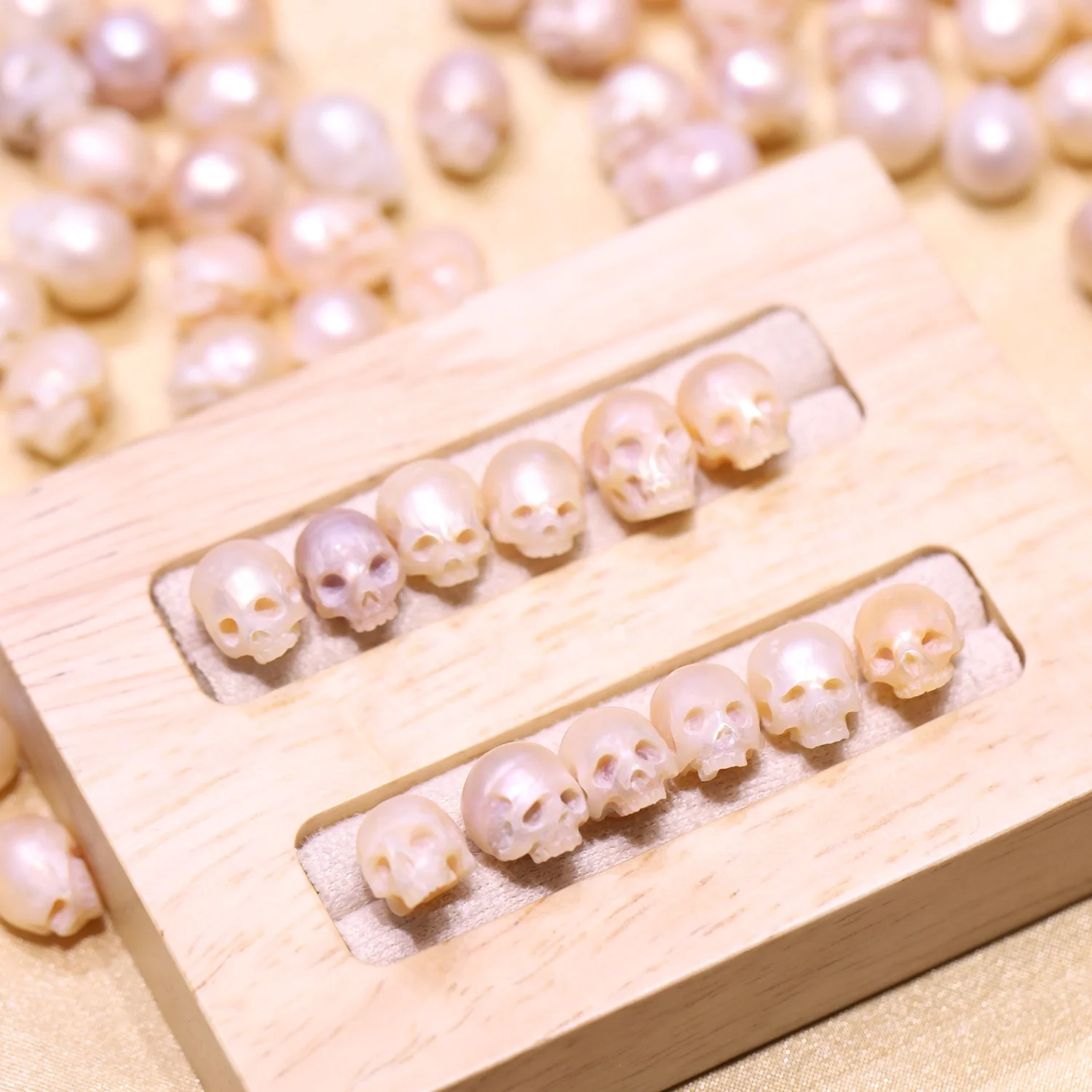 pearl skull beads