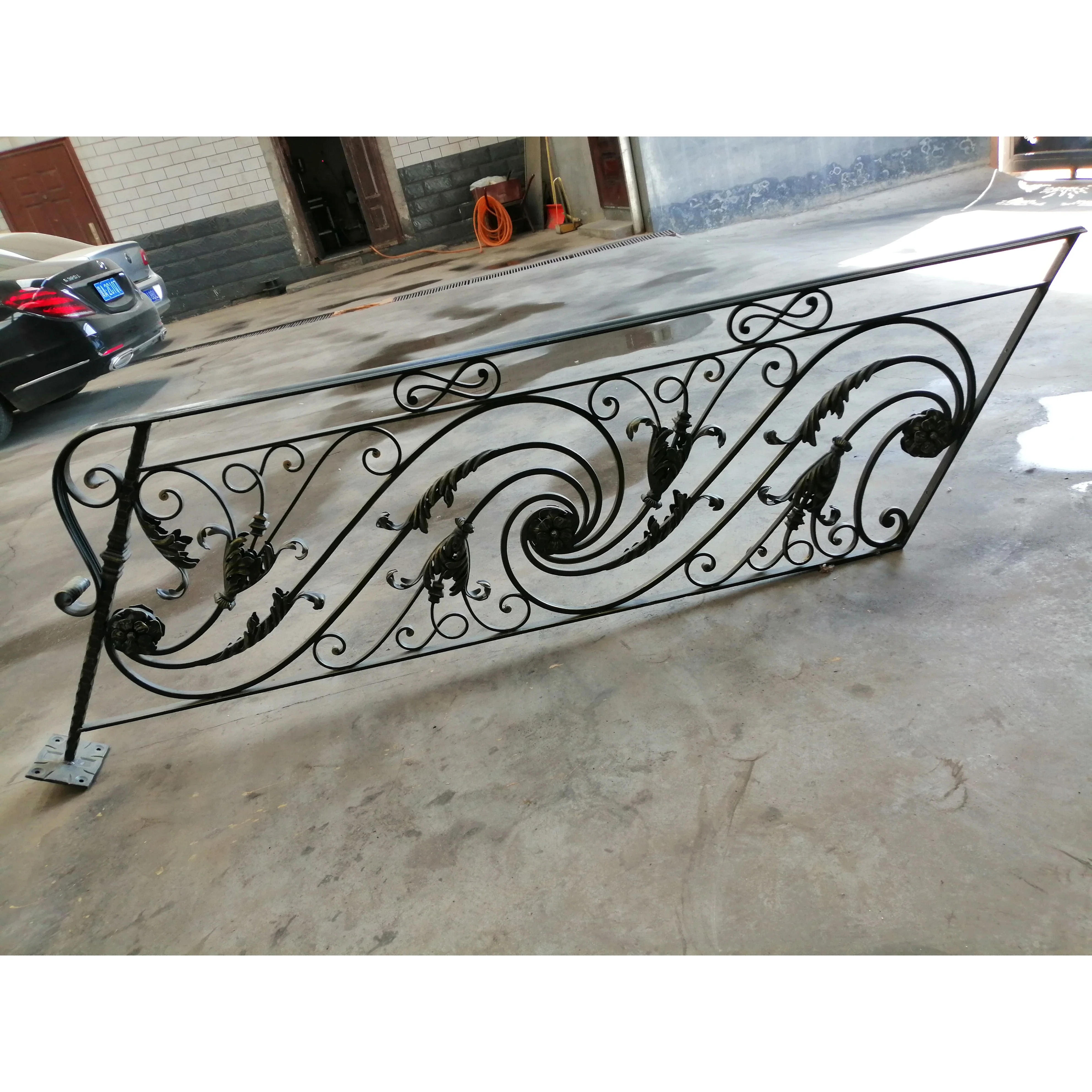 decorative iron balcony.jpg