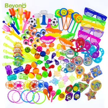 Deluxe Whole sale 100pcs kids assorted party favor party toys bag for birthday