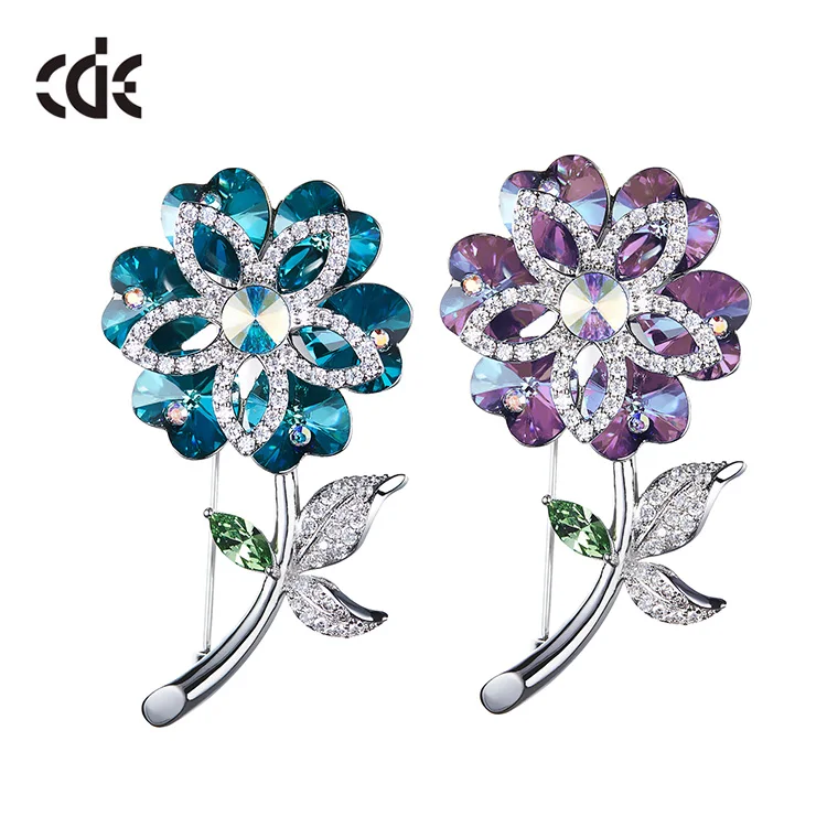Fashion Jewelry Manufacturer Custom Fashion Design Flower Brooch