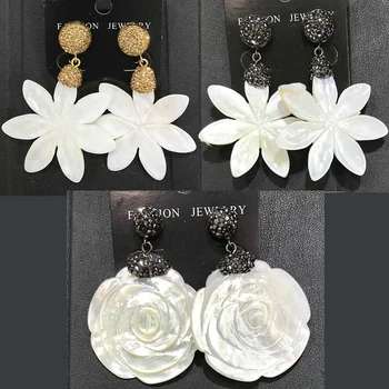 CH-CKE0109 white flower shell crystal inlay earring,new arrival earring charm with crystal,fashion jewelry cheap wholesale
